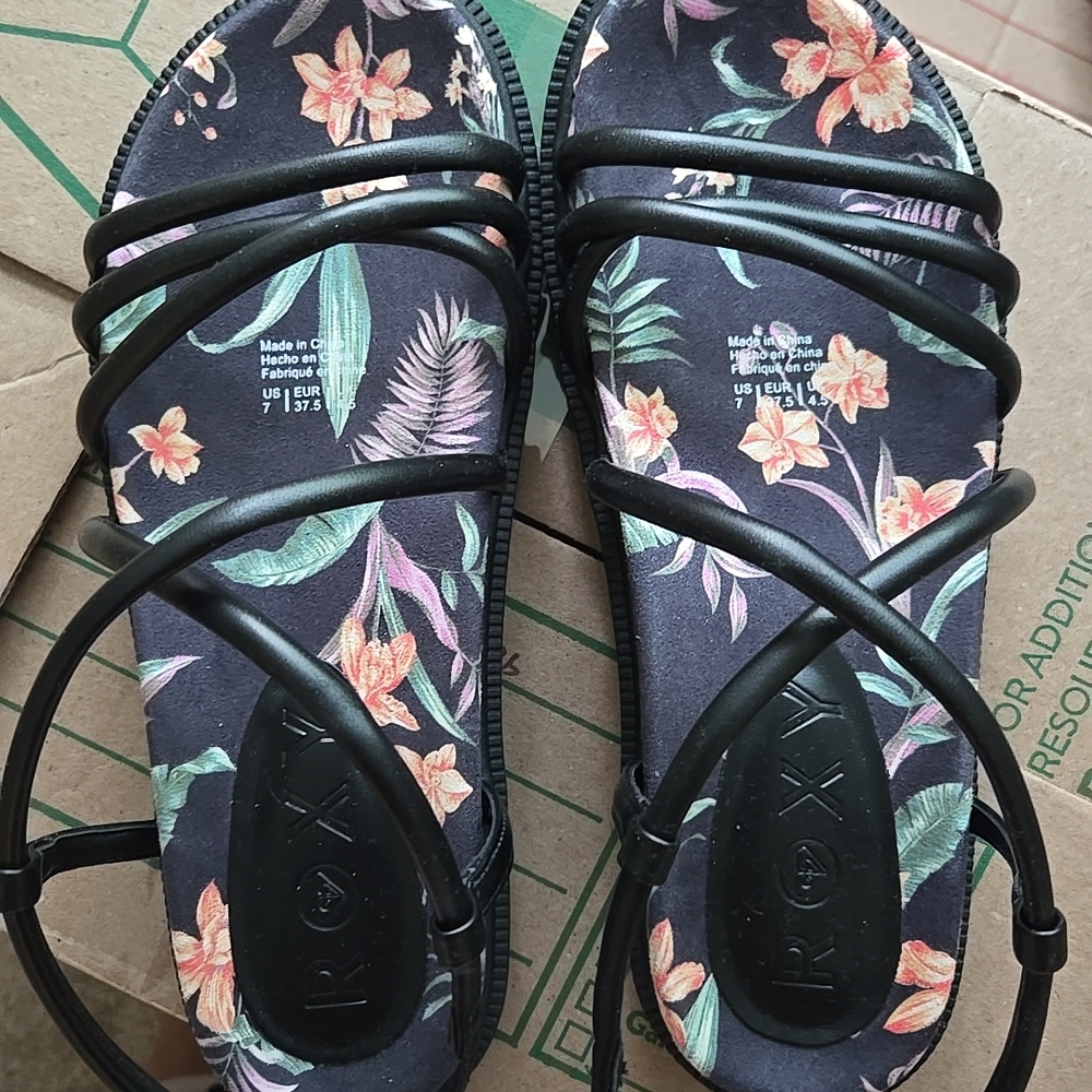 Roxy Black and Pink Floral Women's Sandals
